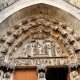 Eglise de Villeneuve l'Archevêque en Bourgogne : portail et tympan