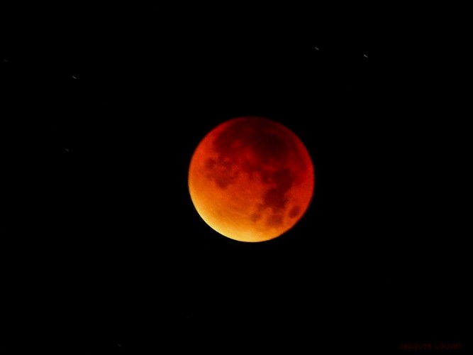 La Lune s'éclipse le 28 septembre 2015
