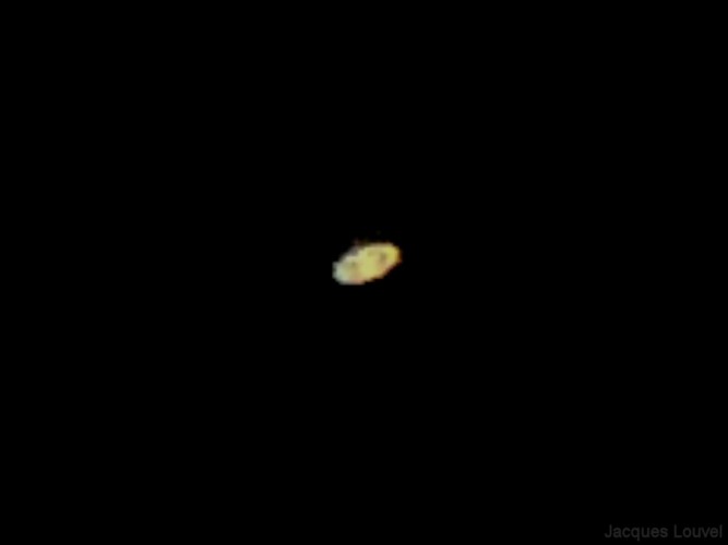 Saturne, la planète aux anneaux, capturée à l'aide d'un appareil photo compact le 26 mai 2016 Saturne à portée d'APN compact !