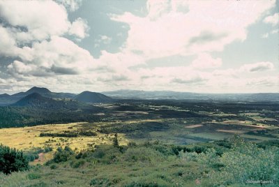 La cheyre du Puy de Côme vue depuis le Louchadière, Chaîne des Puys, AUvergne La cheyre du Puy de Côme