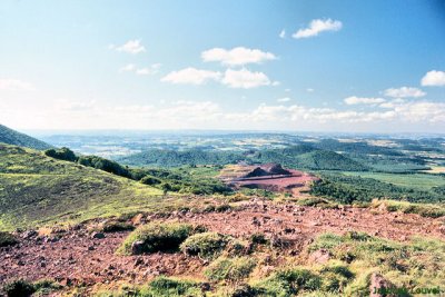 La Chaîne des Puys, le Tenusset et les volcans du Nord