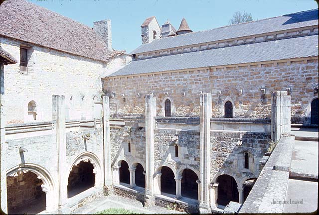 Carennac (Lot) : le cloître vu d'en haut