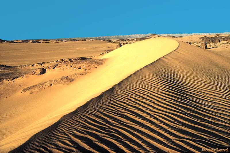 Sahara oriental : les dunes de l'erg Admer - 3