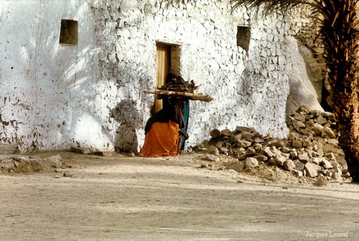 Tassili n'Ajjer : Djanet, scène de la vie quotidienne